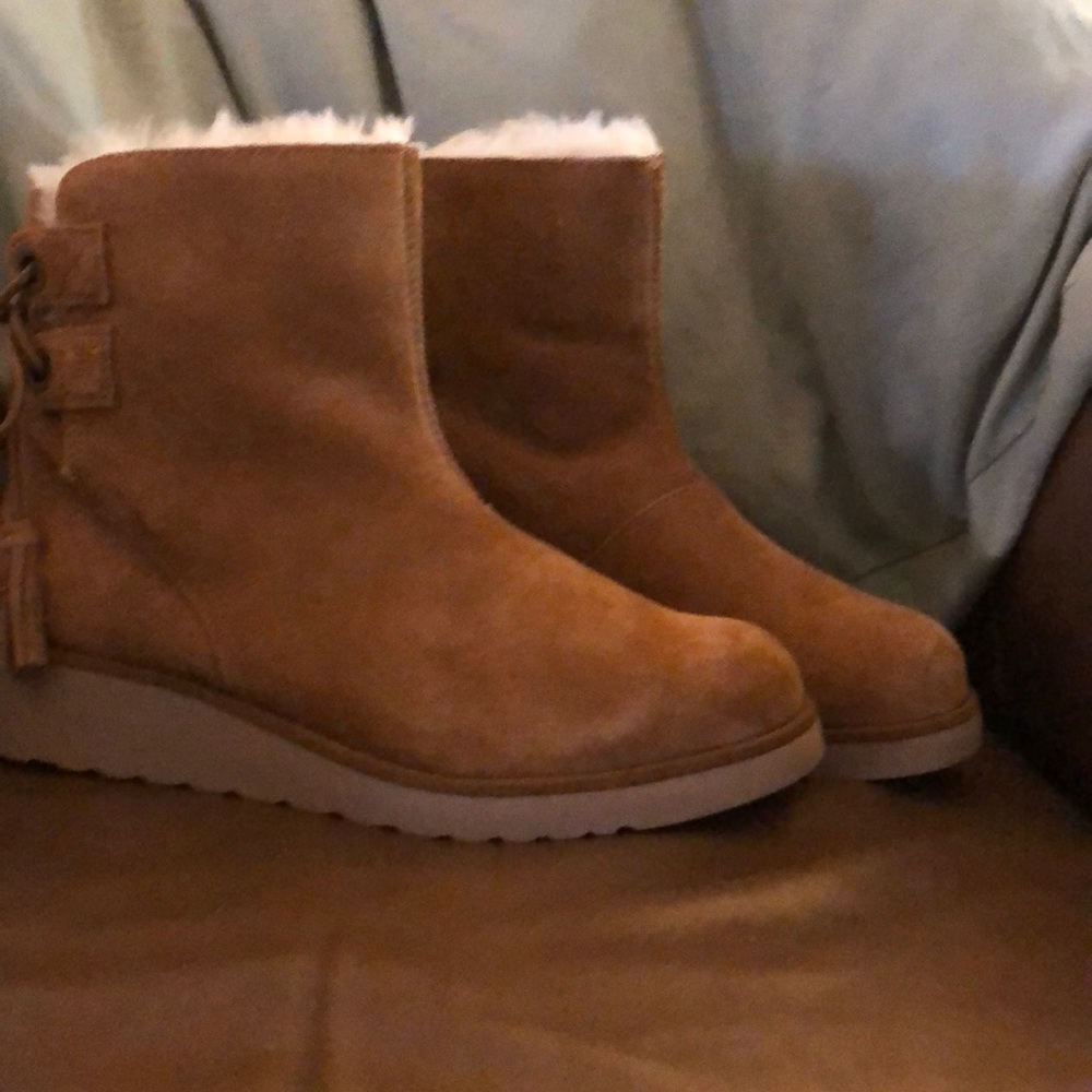 Koolaburra by UGG NWOT